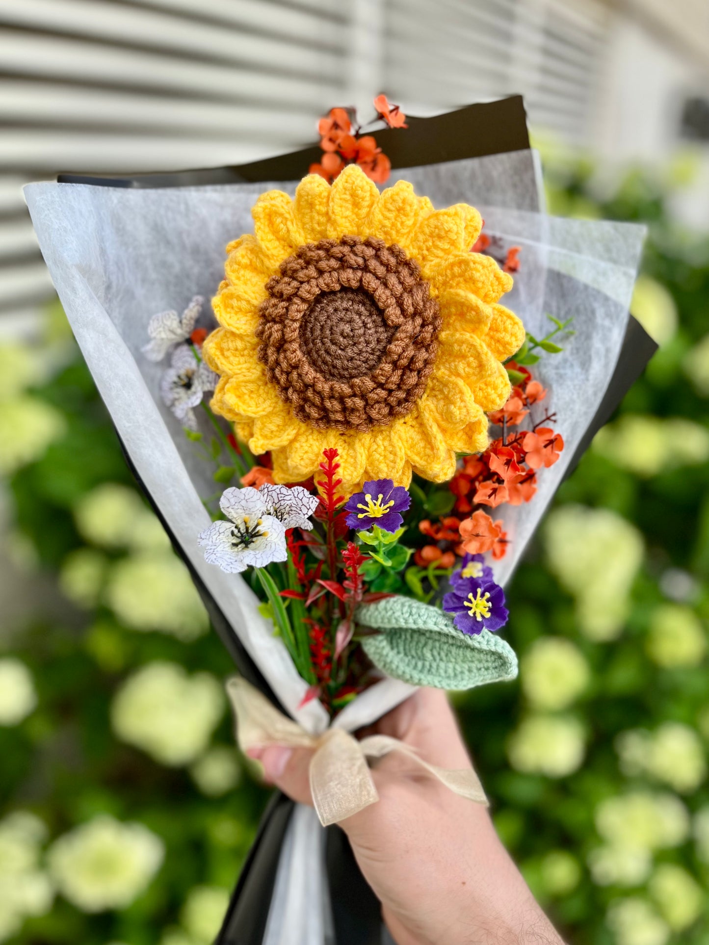 Handmade Forever Sunflower Crochet Bouquet – Long-Lasting crochet Flower Gift & Home Decor