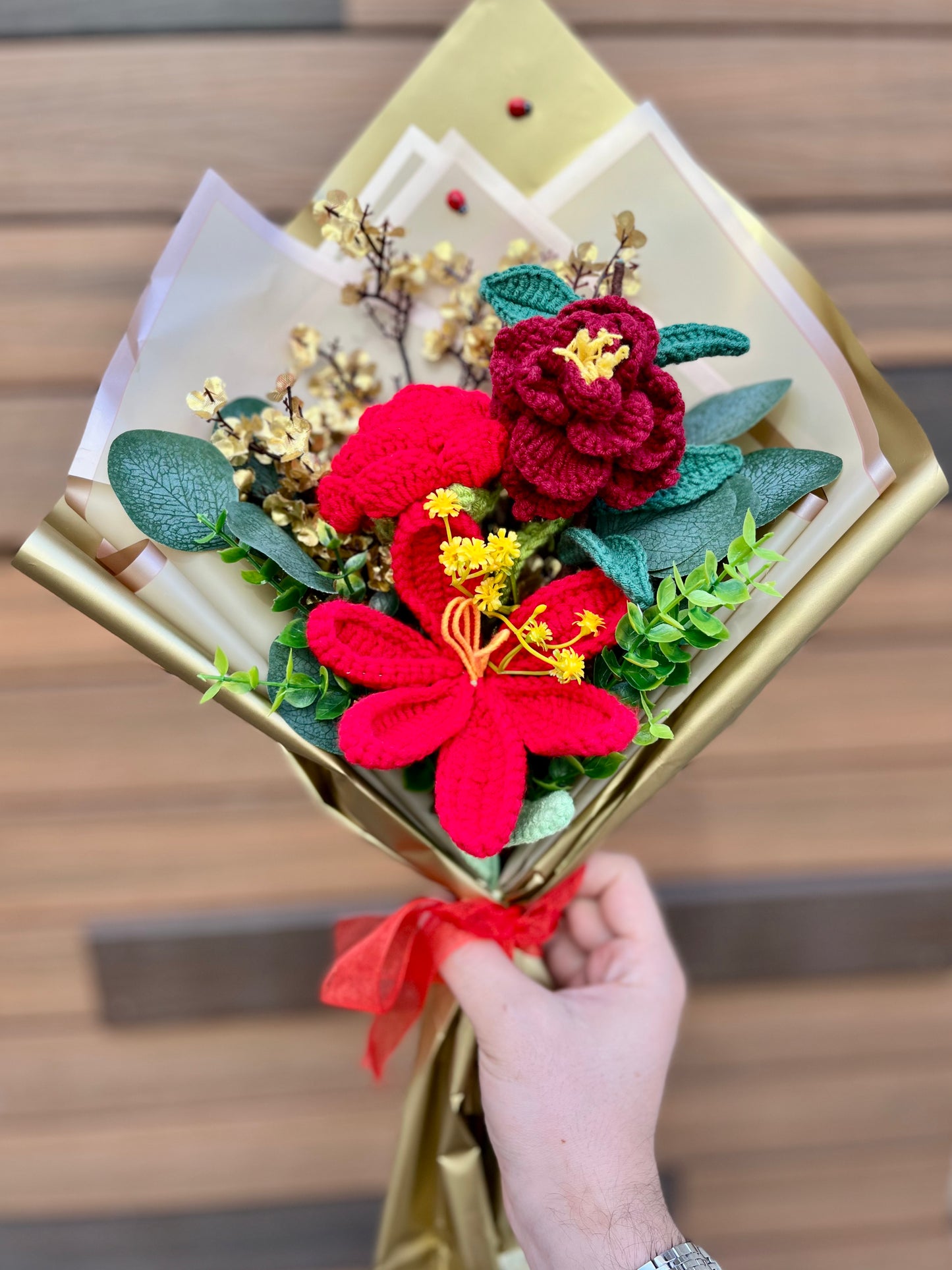 Red Crochet Flowers Bouquet, Handmade Finished Knitted Flower Bouquet for Birthday Housewarming Gift & Handmade Home Decor