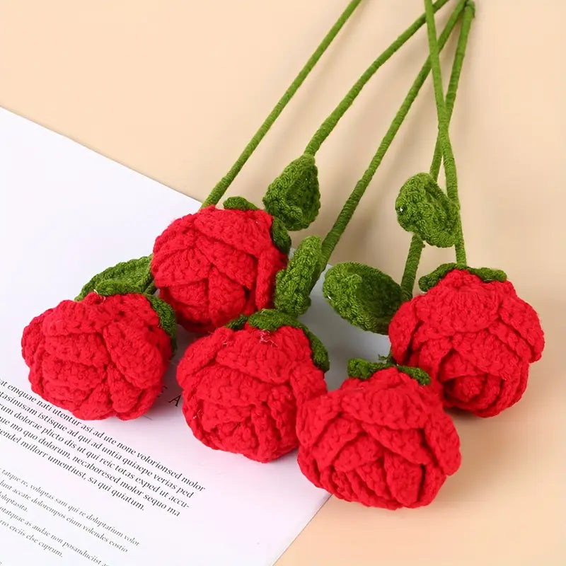 A Bouquet of 5 Crochet Red Roses,, Perfect for Gifts on Valentine'S Day, Teacher'S Day, Mother'S Day, Father'S Day, Weddings, Anniversaries, Birthdays, And for Decorating Living Rooms, Rooms, Balconies, And Vases for Easter.