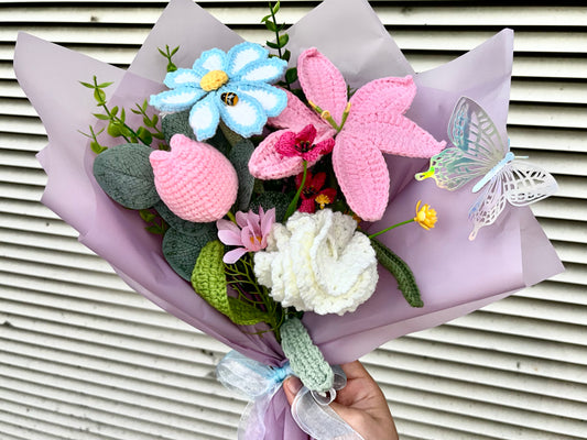 Handmade Crochet Pink Lilly Daisy Carnation Tulip Bouquet – Long-Lasting Floral Gift & Home Decor