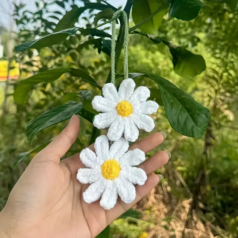 Crochet Daisy Keychain - Ideal for Bags, Purses & Gifts