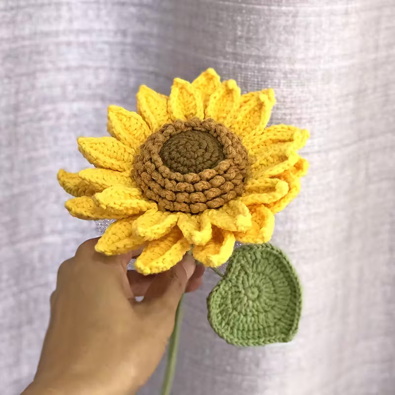 Big Size Crochet SunFlowers , Perfect for Gifts on Valentine'S Day, Teacher'S Day, Mother'S Day, Father'S Day, Weddings, Anniversaries, Birthdays, And for Decorating Living Rooms, Rooms, Balconies, And Vases for Easter